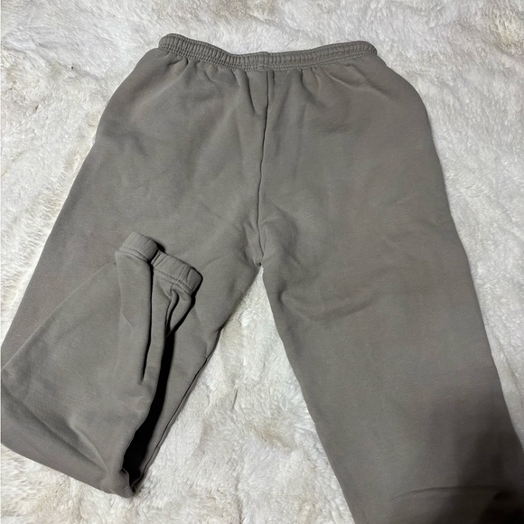 Not An Issue Sweatpants Mushroom - Picture 5 of 5